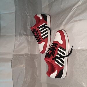 K-Swiss Sneakers Brand NEW Men size 9 = Women 10.5